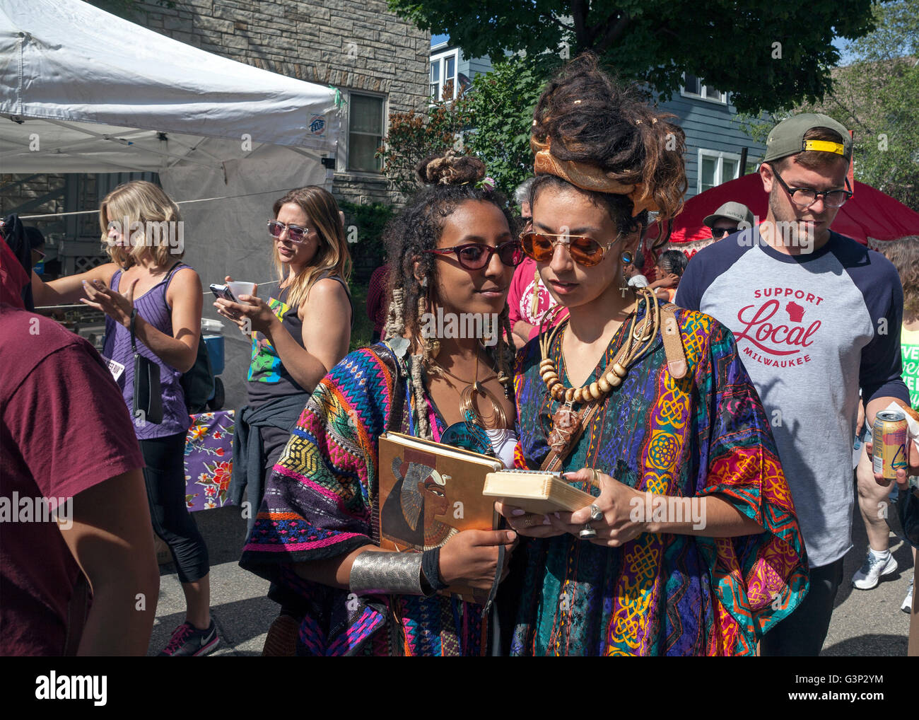 Das Locust Street Festival in Milwaukee, Wisconsin, USA, ist eine jährliche Veranstaltung mit Musik, Kunst und Essen. Stockfoto