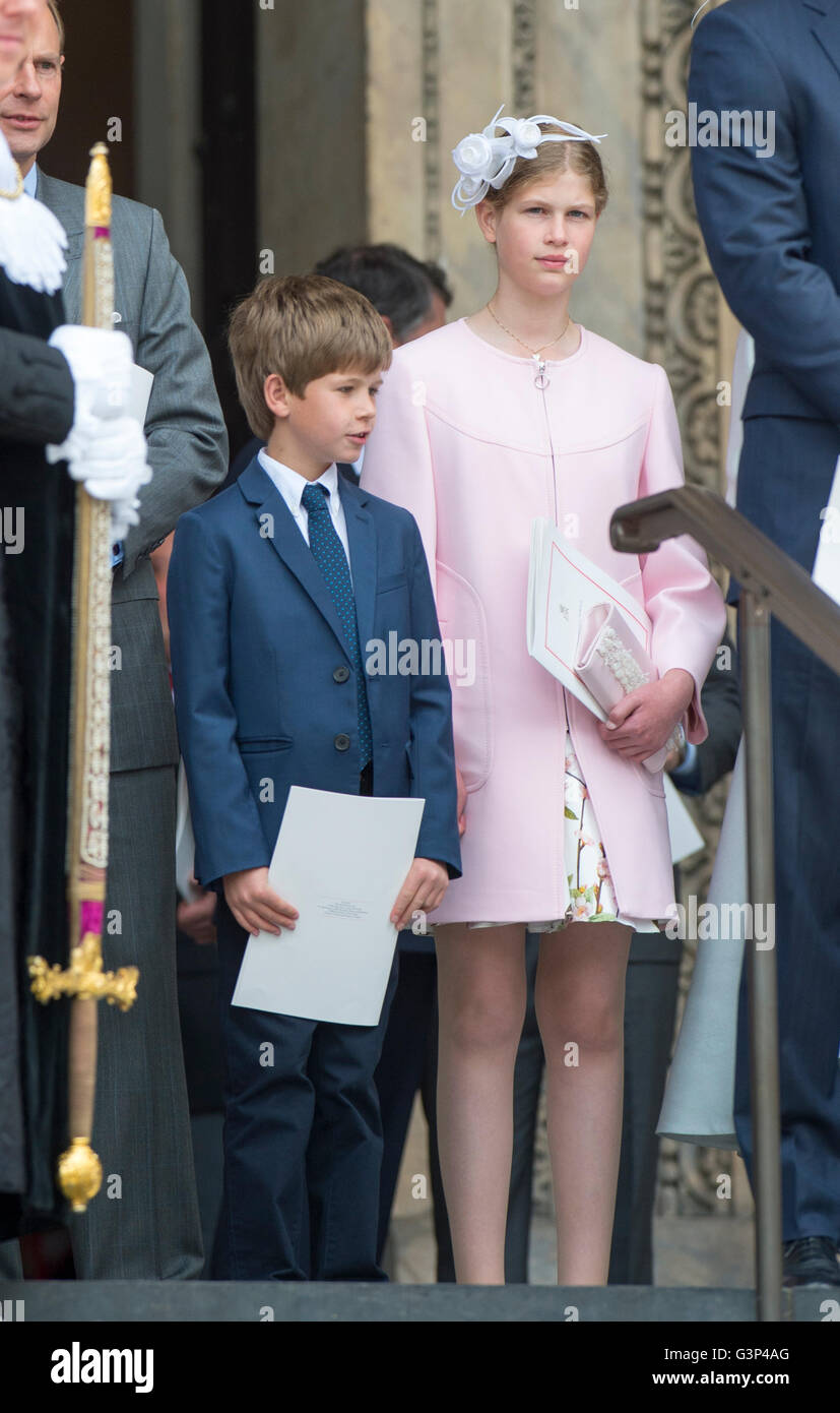 Prinz Edward Sophie Wessex Teilnahme an HM The Queen 90. Geburtstag-Service von Thanksgiving in der St. Pauls Cathedral. Stockfoto