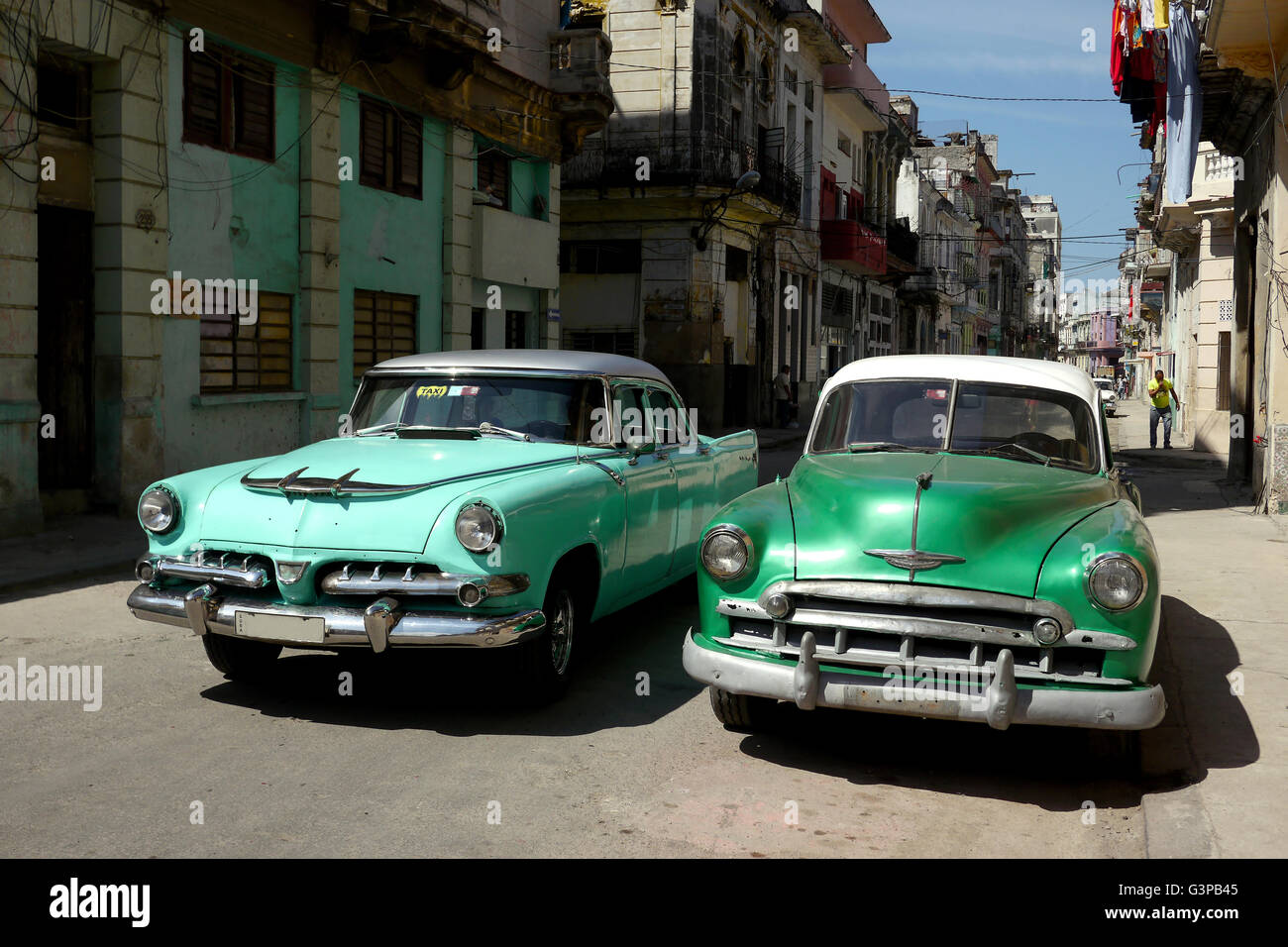 klassische alte amerikanische Autos in der Innenstadt von Havanna, Kuba Stockfoto