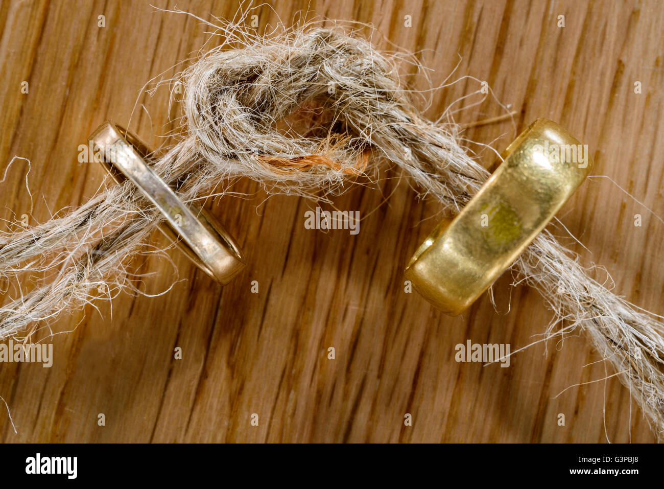 Ringe verbunden -Fotos und -Bildmaterial in hoher Auflösung – Alamy