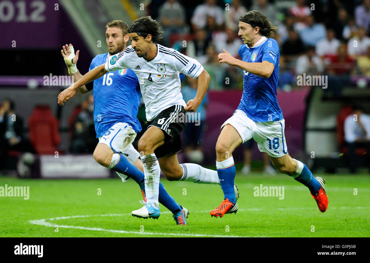 Von links nach rechts, Daniele De Rossi, Italien, Sami Khedira, Deutschland, Riccardo Montolivo, Italien, 2012 UEFA europäische Fußball Stockfoto