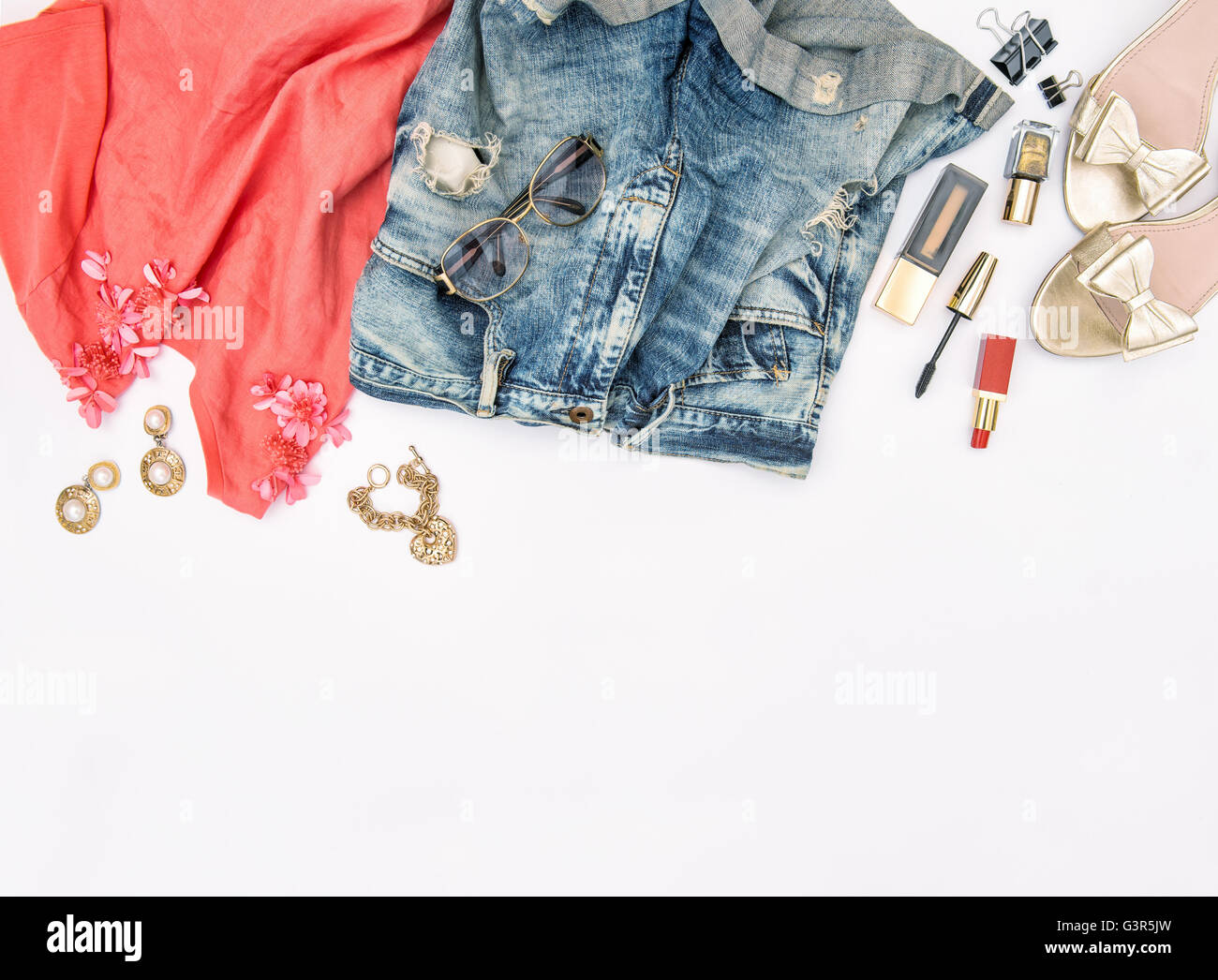 Mode, Accessoires, Kosmetik, Schmuck, Schuhe. Held-Header für feminine Website, Blogger, social-media Stockfoto