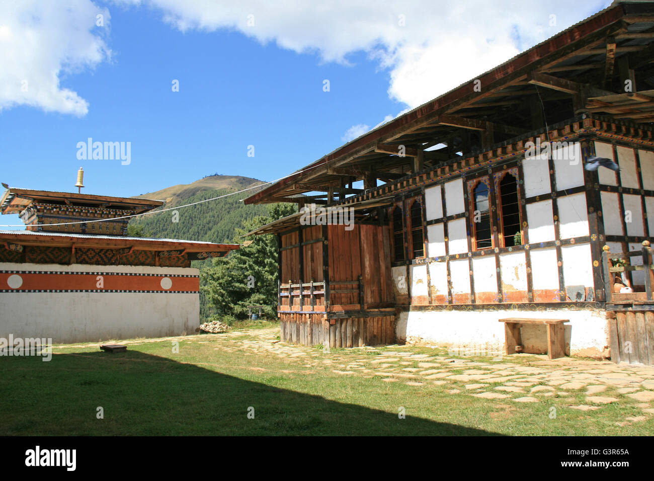 Gebäude von einem buddhistischen Klosterschule in Thimphu (Bhutan). Stockfoto