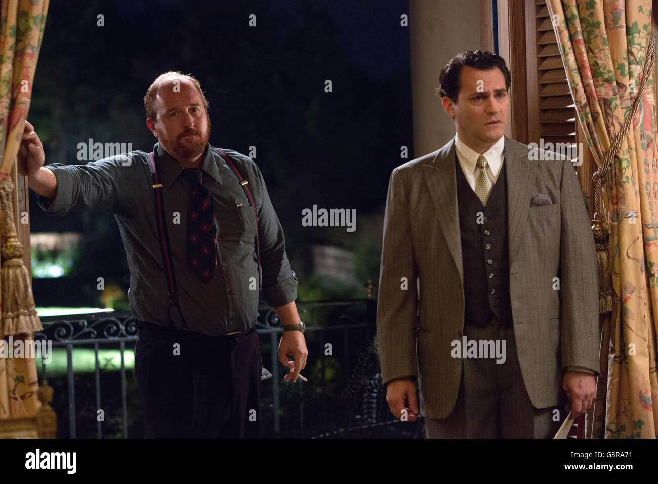 Trumbo Jahr: 2015-USA Regie: Jay Roach Louis c.k., Michael Stuhlbarg Stockfoto