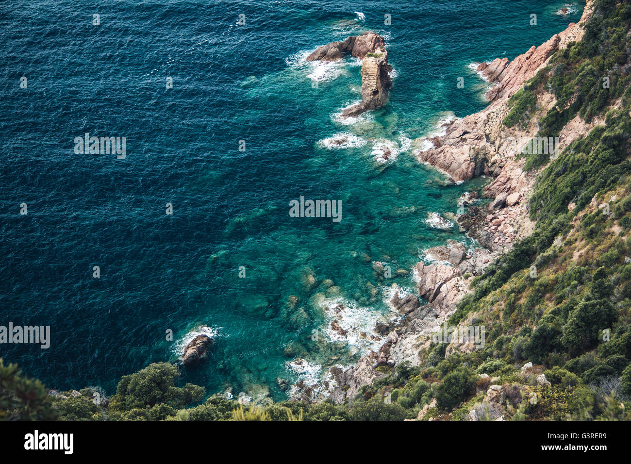 Felsige Küste von Korsika, Frankreich Stockfoto