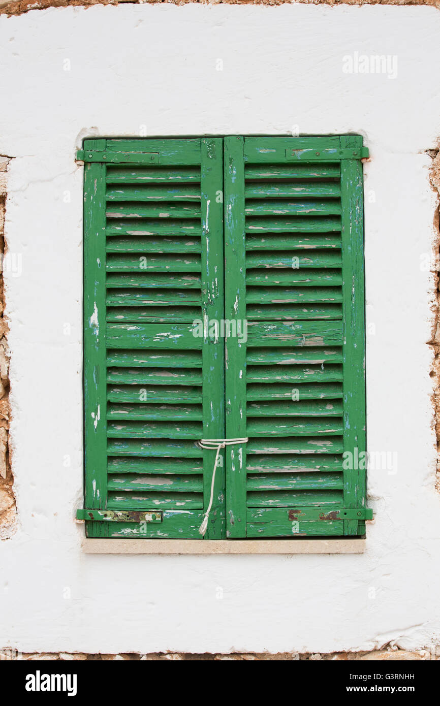 Fensterläden in Portopetro, Mallorca Stockfoto