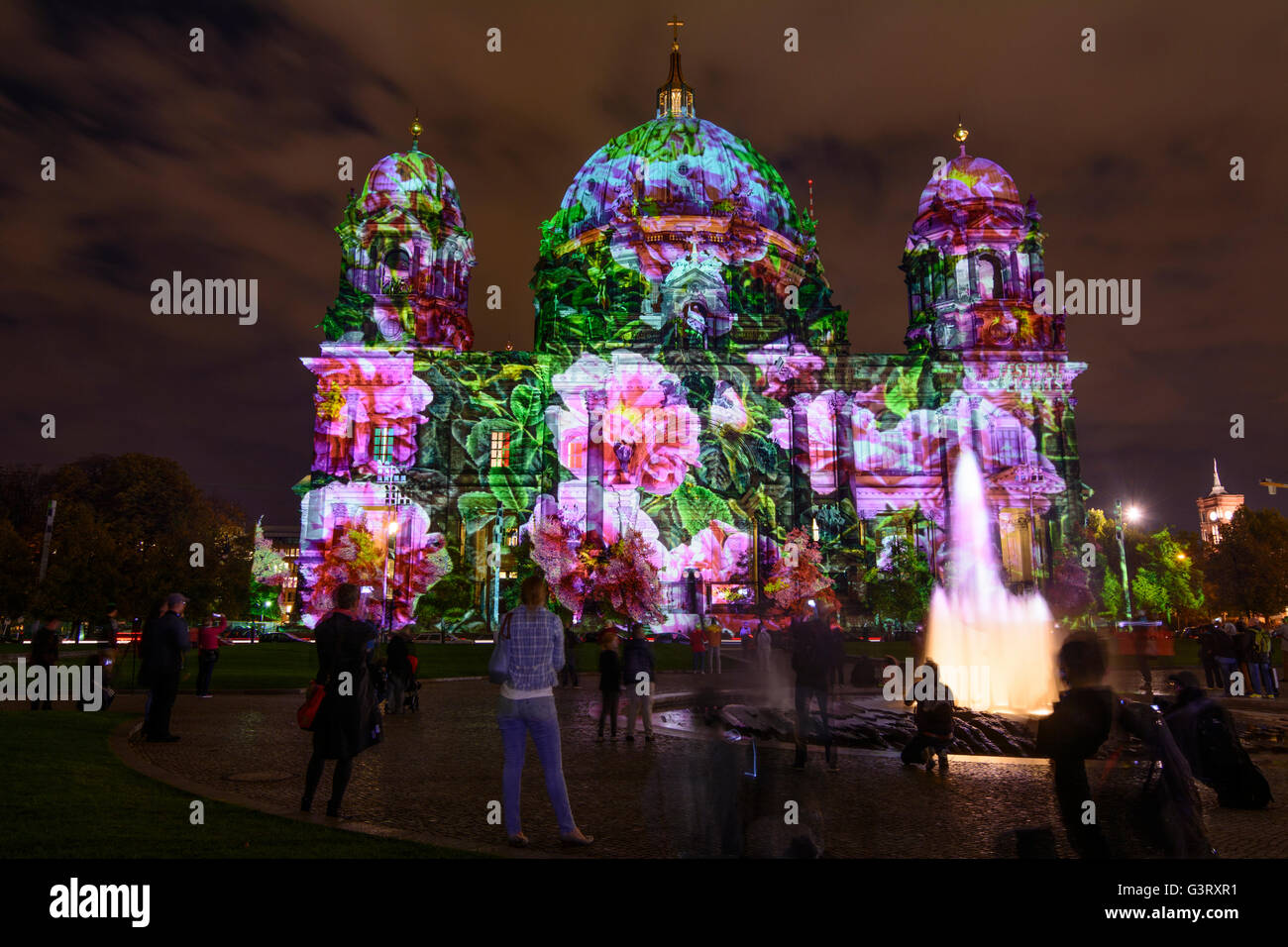 "Festival of Lights": Kathedrale in bunte Lichter, Deutschland, Berlin, Berlin Stockfoto