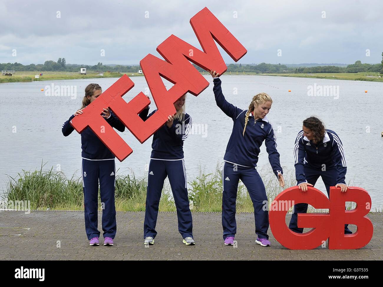 Windsor, Berkshire, UK. 14. Juni 2016. (l, R) Jess Walker, Rachel Cawthorn, Rebeka Simon und Louisa Gurski (Womens K4 500m Team). TeamGB verkünden die Kanu-Sprint-Team für die Olympischen Spiele in Rio2016. Dorney Lake. Windsor. Berkshire. VEREINIGTES KÖNIGREICH. 14.06.2016. Bildnachweis: Sport In Bilder/Alamy Live-Nachrichten Stockfoto