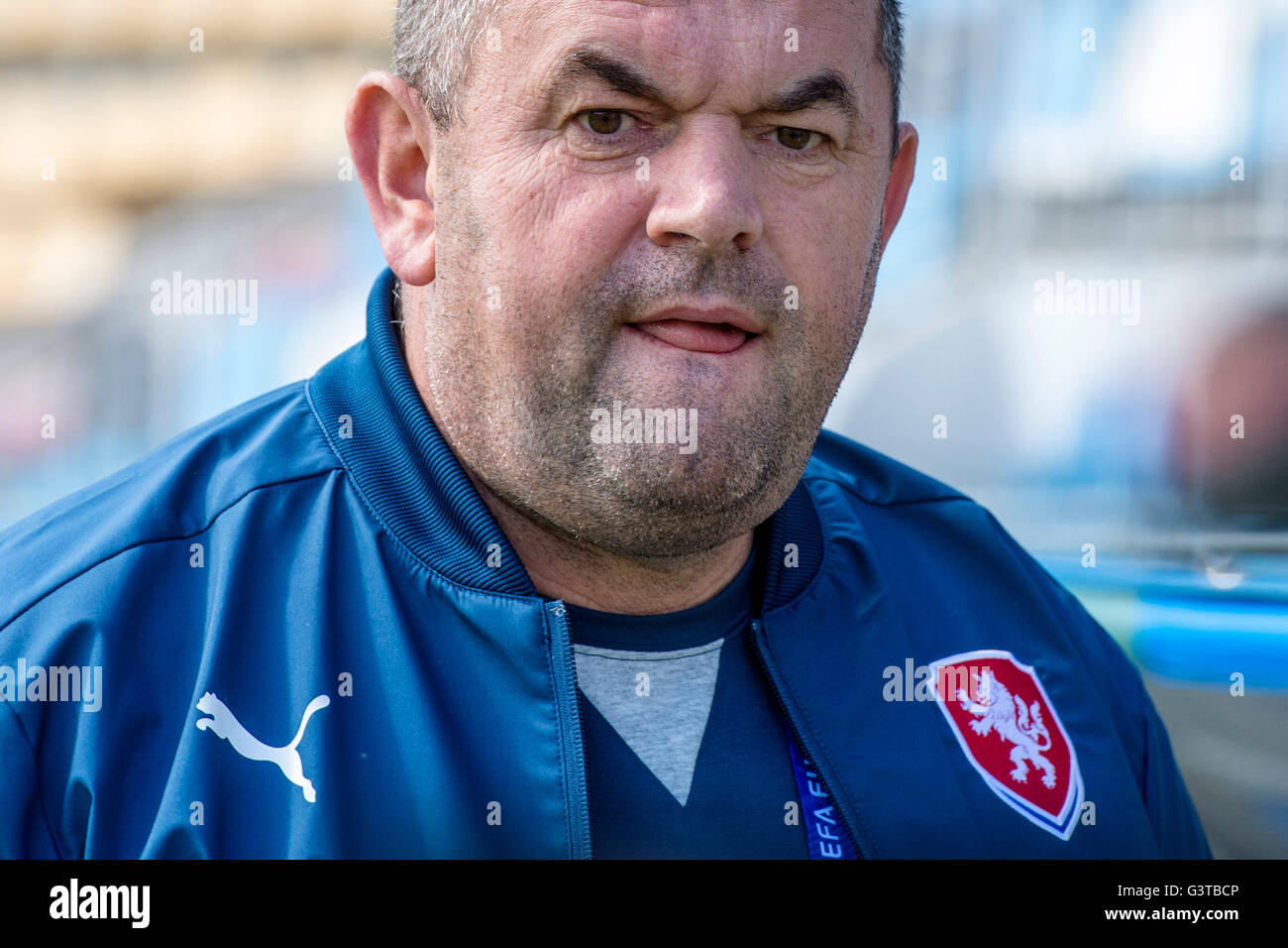 Tours, Frankreich. 15. Juni 2016. Präsident der Tschechischen Fußball Verein Miroslav Pelta besucht der Tschechischen Nationalmannschaft Trainingseinheit in Tours, Frankreich, 15. Juni 2016. Tschechische Republik stellen Kroatien in ein Fußballspiel der Euro 2016 Gruppe D in St.Etienne am Freitag, 17. Juni. Bildnachweis: David Tanecek/CTK Foto/Alamy Live-Nachrichten Stockfoto