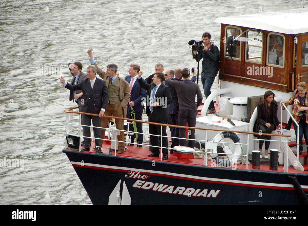 London, UK. 15. Juni 2016. UKIP Führer Nigel Farage bringt Fischereiflotte in den Houses of Parliament, Urlaub Kampagne für das EU-Referendum zu unterstützen. Bildnachweis: JOHNNY ARMSTEAD/Alamy Live-Nachrichten Stockfoto