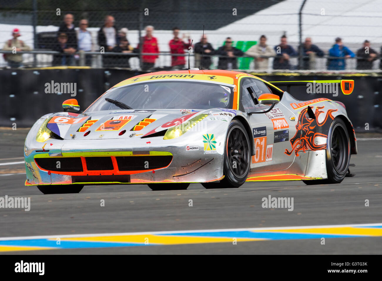 Rennstrecke in Le Mans, Le Mans, Frankreich. 15. Juni 2016. Le Mans 24 Stunden Training und Qualifying. Clearwater Racing Ferrari 458 Italia GT2 GTE bin getrieben von Weng Sun Mok, Rob Bell und Keita Sawa. Bildnachweis: Aktion Plus Sport/Alamy Live-Nachrichten Stockfoto