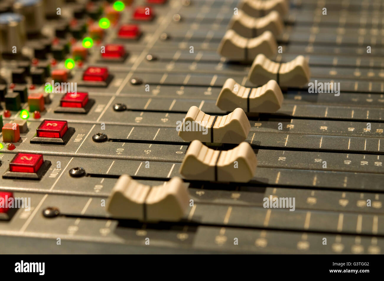 Aufnahmegerät im Tonstudio Stockfoto