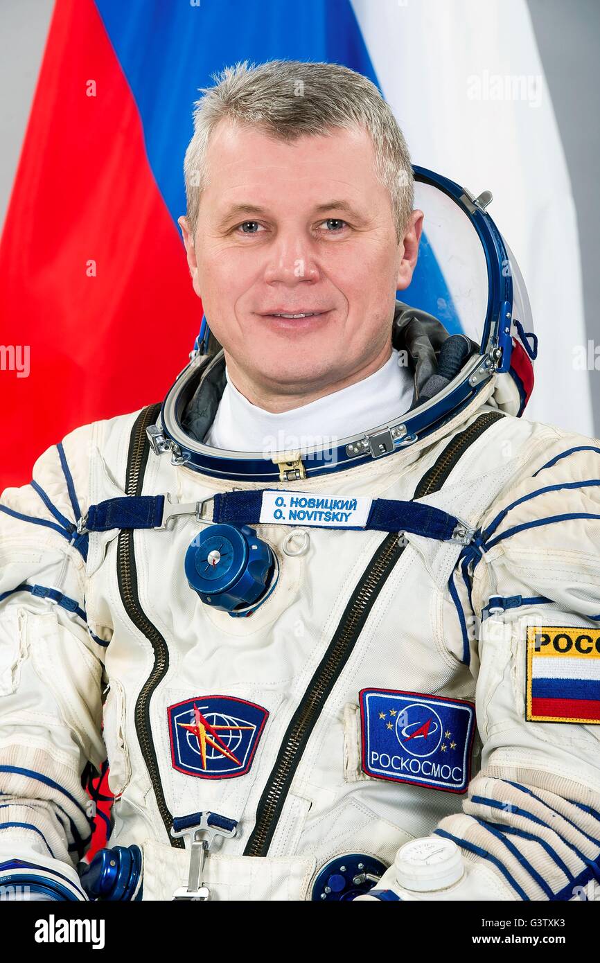 Internationale Raumstation ISS-Expedition 50 russische Kosmonaut Oleg Novitsky offizielle Porträt tragen den Raumanzug Sokol 13. Mai 2016 in Star City, Russland. Stockfoto