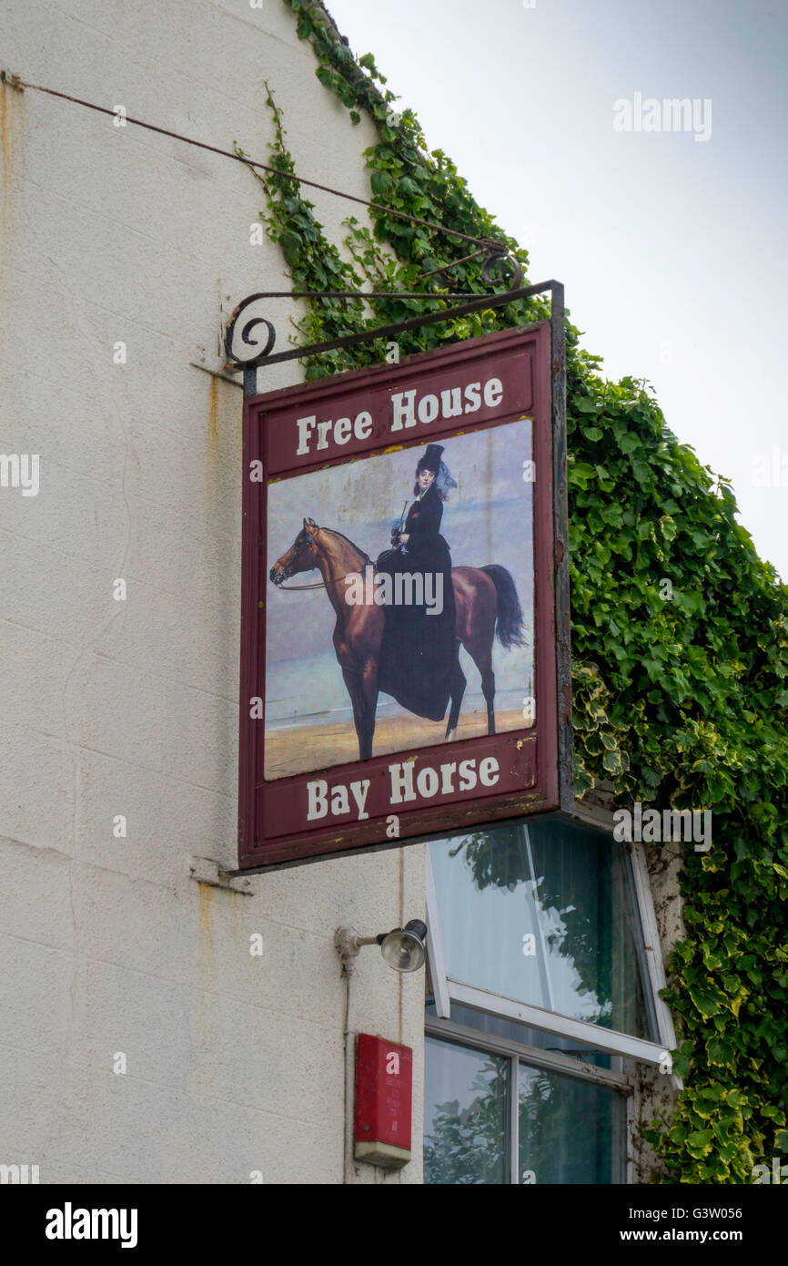 Pub Schild der BAY HORSE Free Public House am Kanal Fuß Ulverston Cumbria Stockfoto