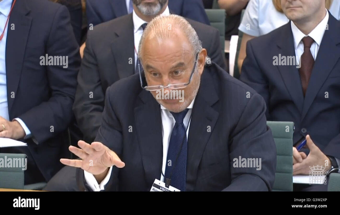 Sir Philip Green zeugt, das Business, Innovation und Fähigkeiten Sozialausschuss und Arbeit und Renten im Portcullis House, London, auf den Zusammenbruch der BHS. Stockfoto