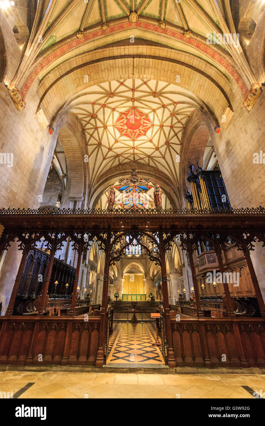 Das gotische Interieur der Tewkesbury Abbey, Gloucestershire, England Stockfoto