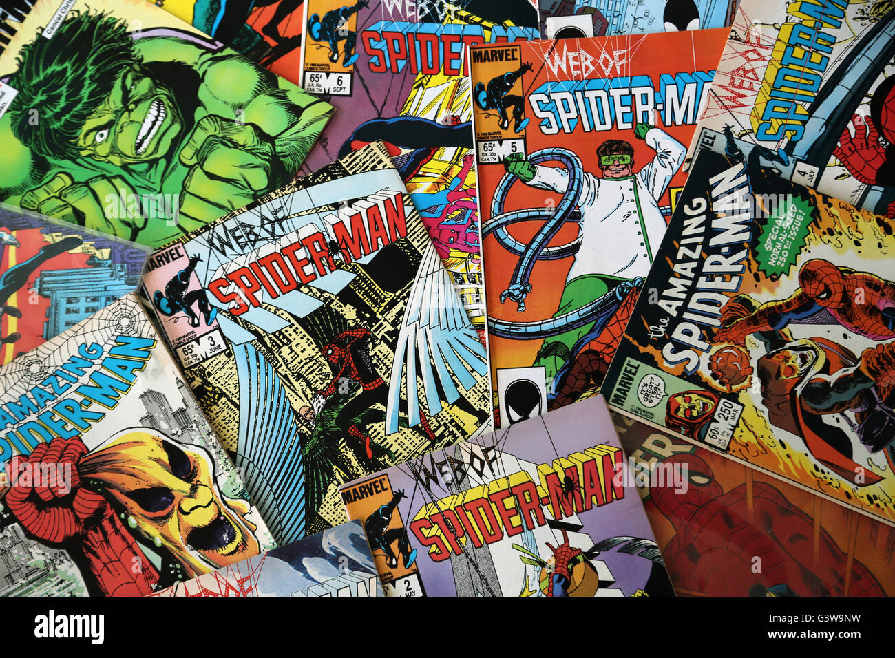 Sammlung von Vintage Marvel Comics The Amazing Spider-Man und das Web von Spider-Man Stockfoto