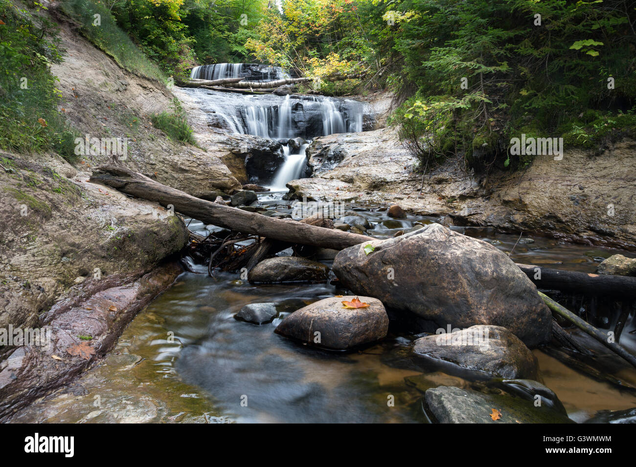 Sable-Fälle ist Teil des dargestellter Felsen-Staatsangehöriger Lakeshore in der oberen Halbinsel von Michigan Stockfoto