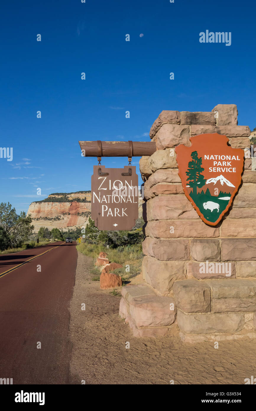 Schild am Eingang der Zion Nationalpark, Utah, USA Stockfoto