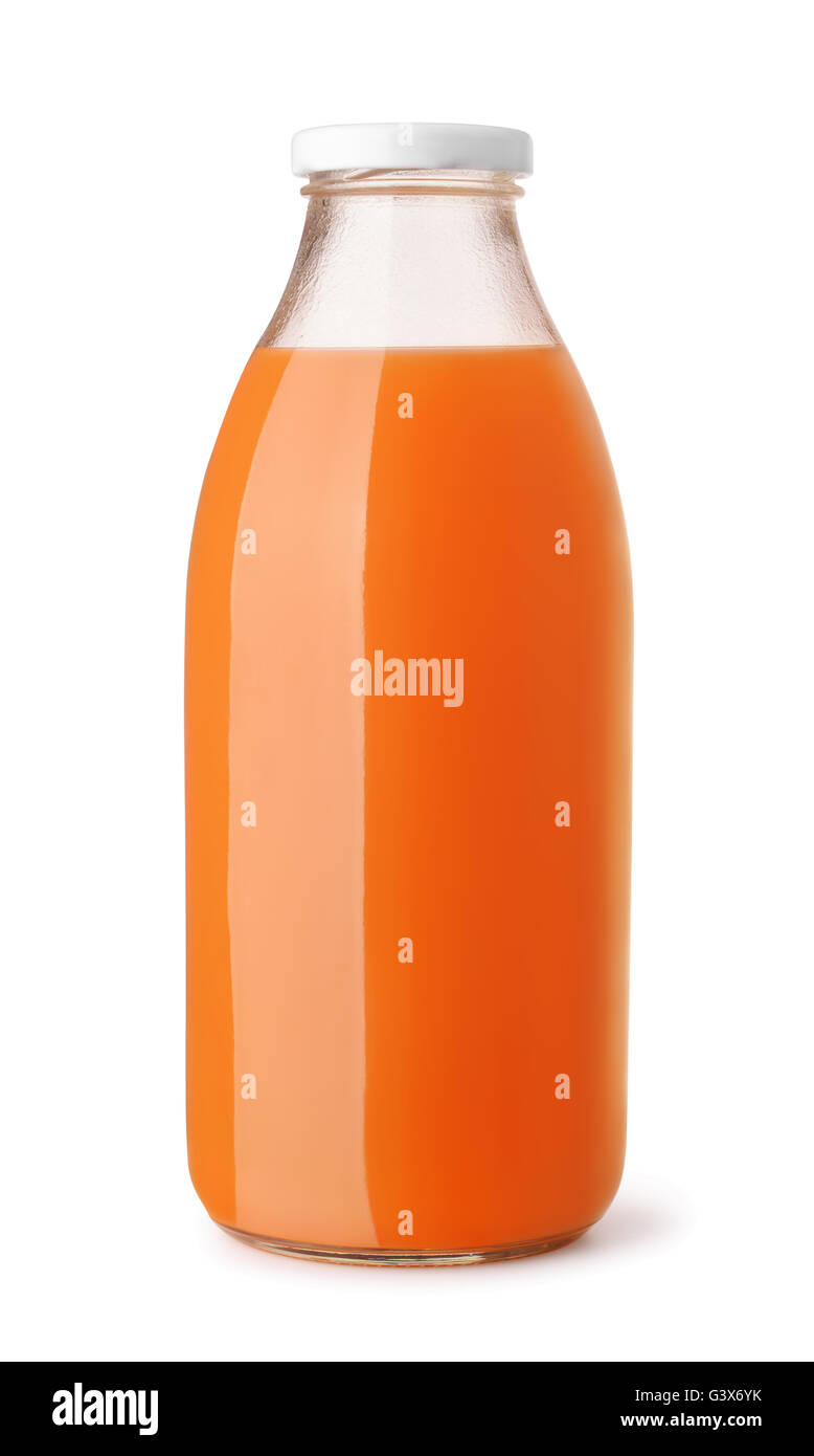 Glasflasche Karottensaft isoliert auf weiss Stockfoto
