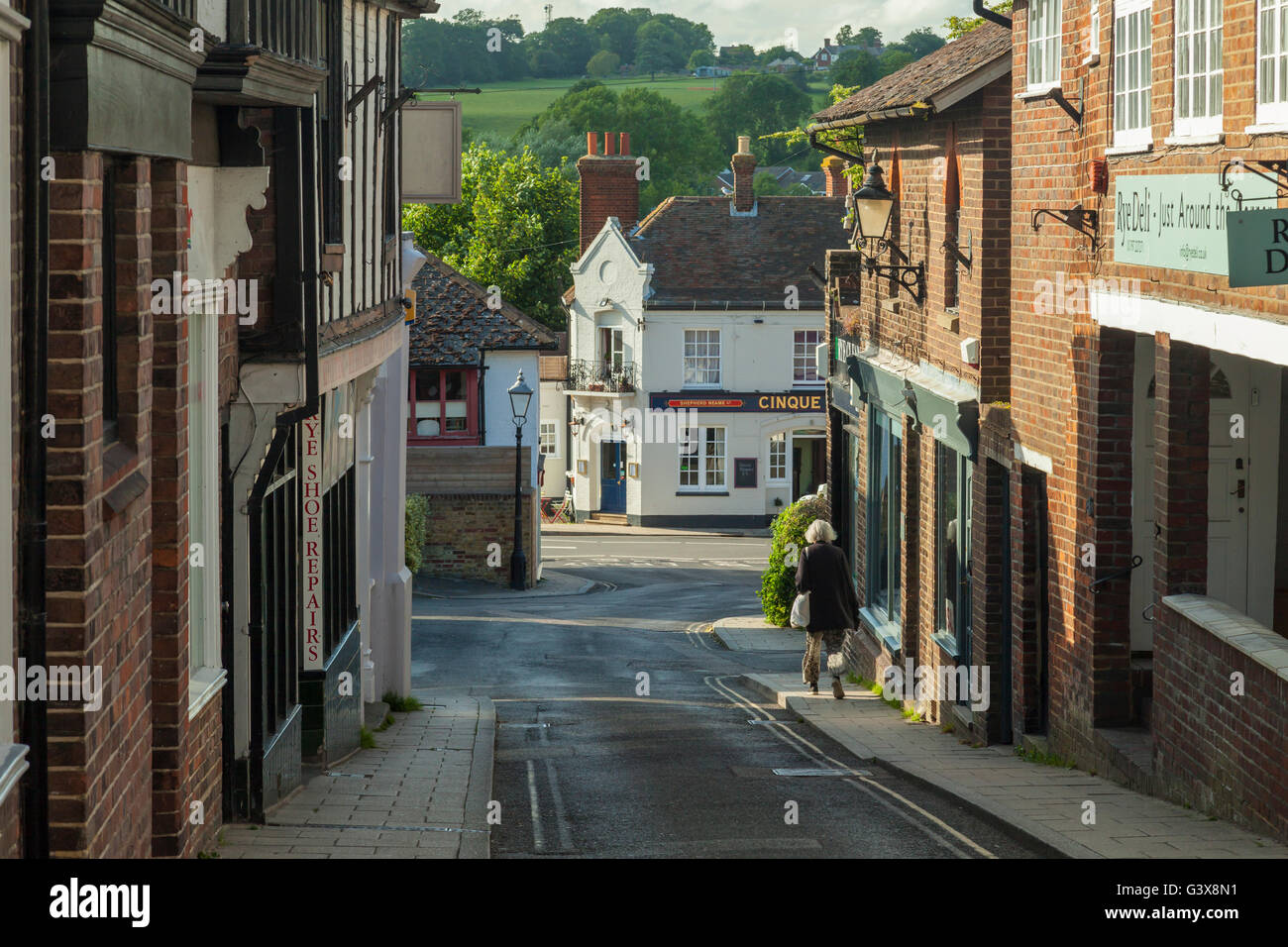 Frühling-Nachmittag in der historischen Altstadt von Roggen, England. Stockfoto