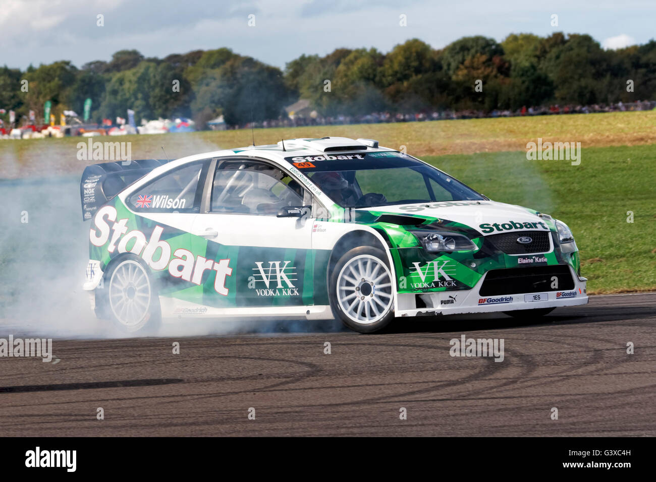 Matthew Wilson in das Stobart M-Sport Ford Rally Team, Ford Focus WRC am 2007 Castle Combe Rallye Tag, Wiltshire, UK. Stockfoto