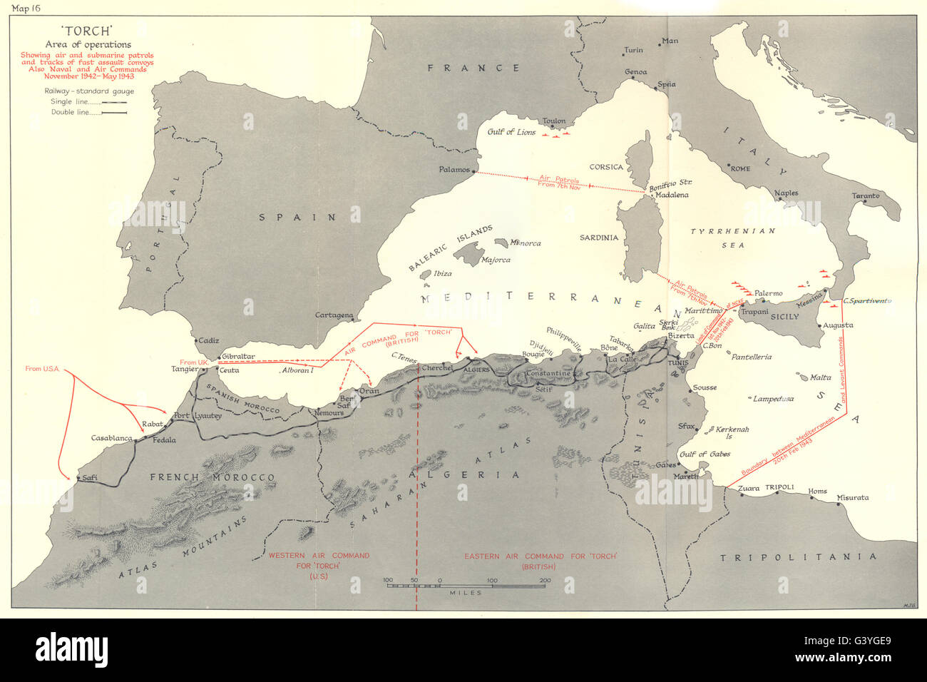 OPERATION TORCH: Air Sub Patrouille Angriff Konvoi Seestreitkräften 1942-1943, 1966 Karte Stockfoto