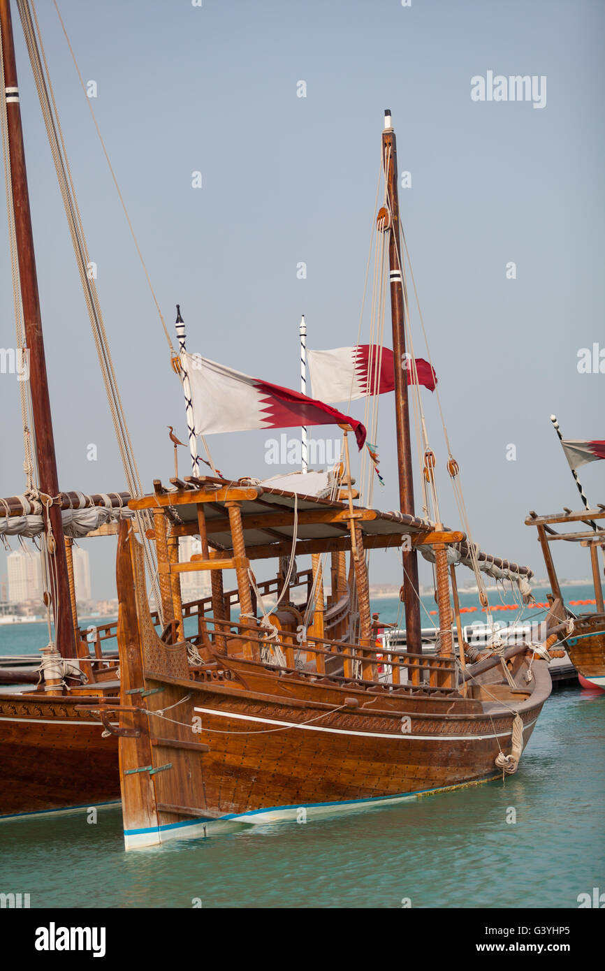 Dhow Boote in Senyar, Katara Cultural Village, Doha. Stockfoto