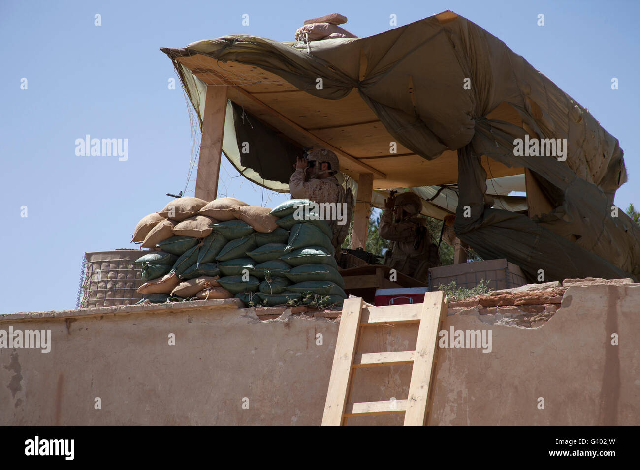 Wächter von der Vereinigte Staaten Armee Wachen auf Vorposten. Stockfoto