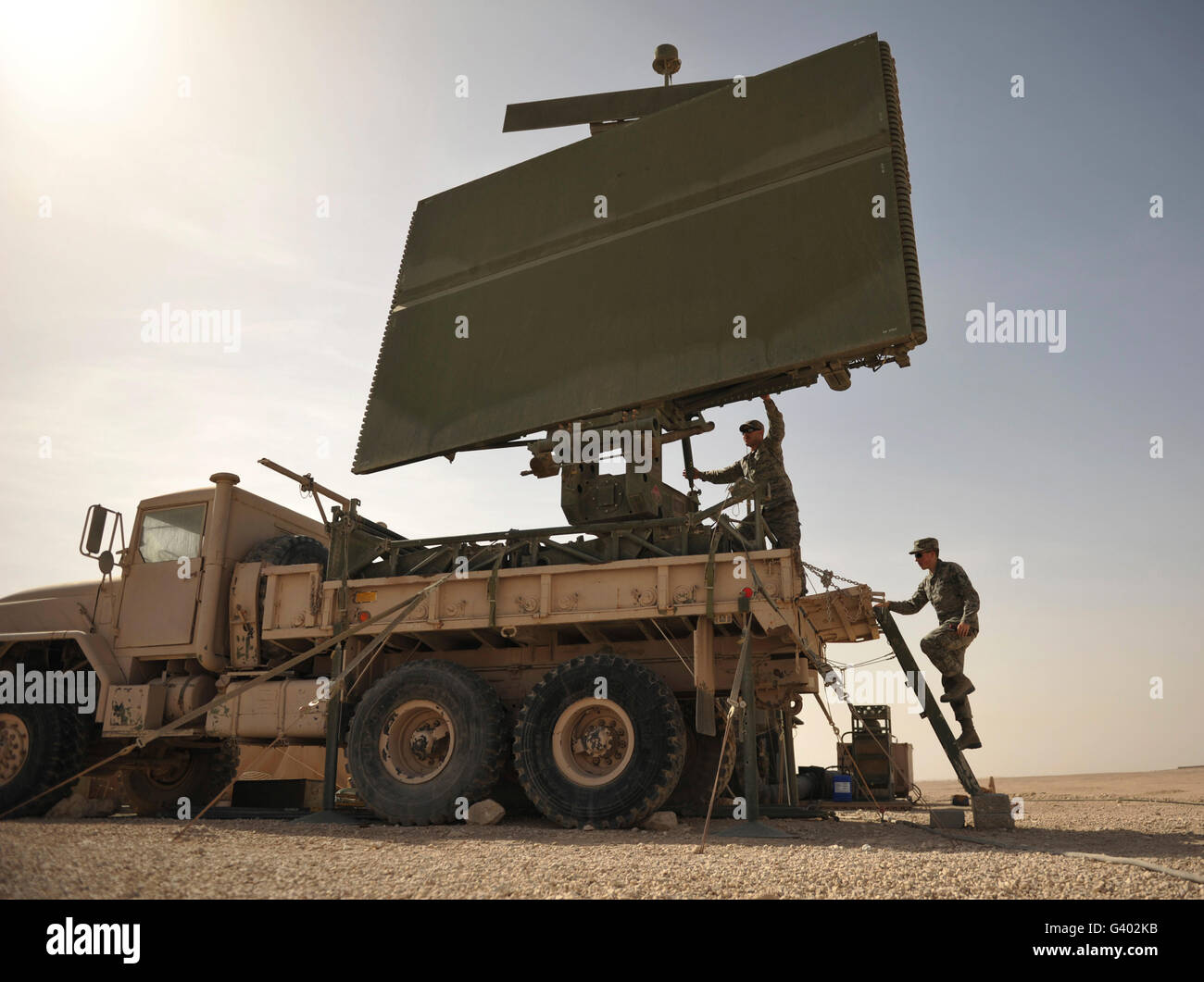 TPS-75 Radar auf einem Militär-LKW montiert. Stockfoto