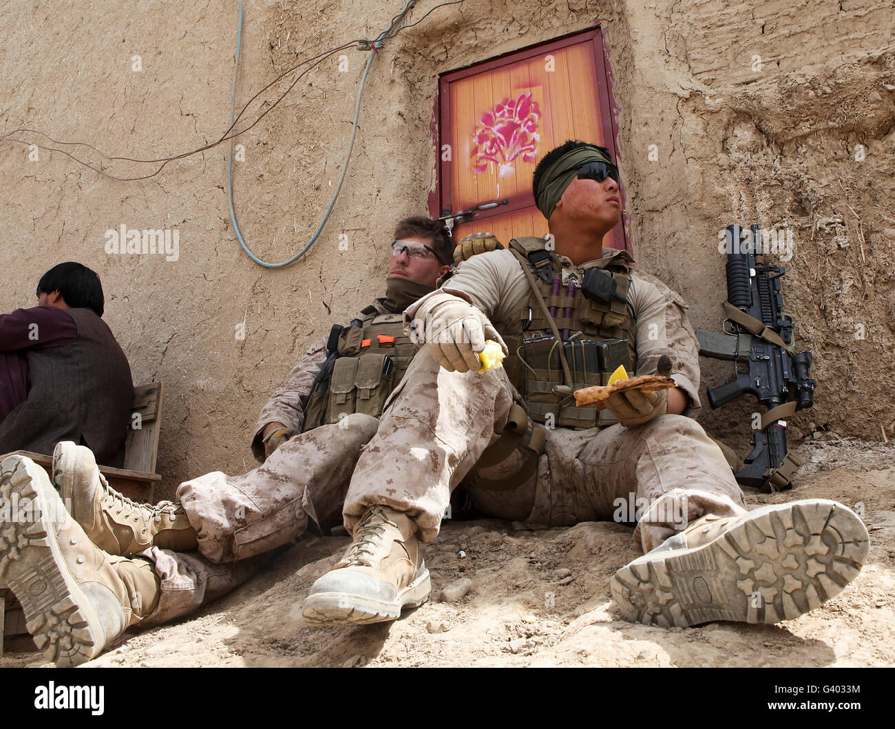 US-Marines Pause eine im Bezirk der afghanischen Kajaki. Stockfoto