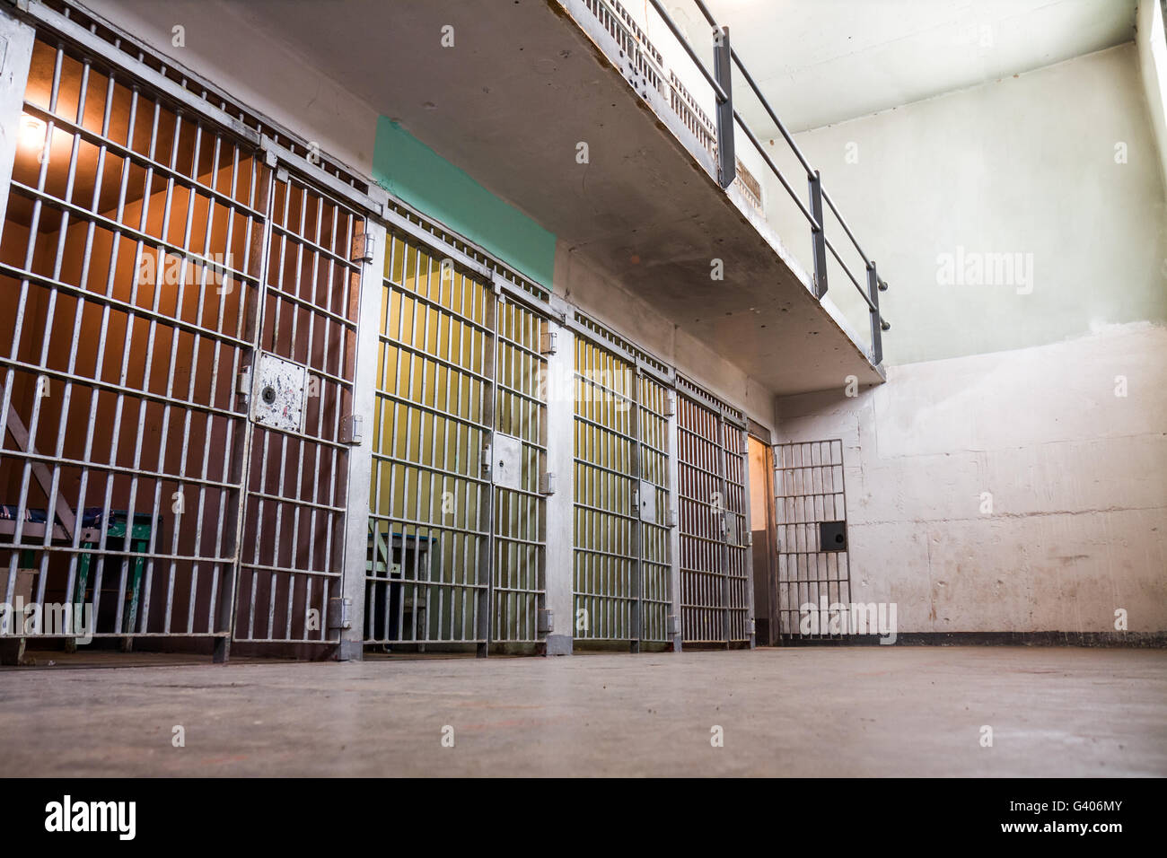 Gefängniszellen alle aufgereiht Stockfoto