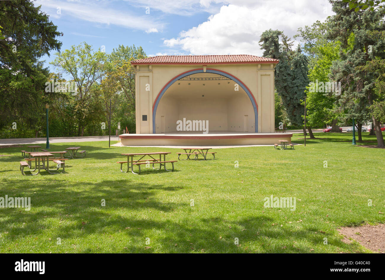 Öffentlichen Auditorium Band und musikalische Unterhaltung in einem öffentlichen Park Boise, Idaho. Stockfoto