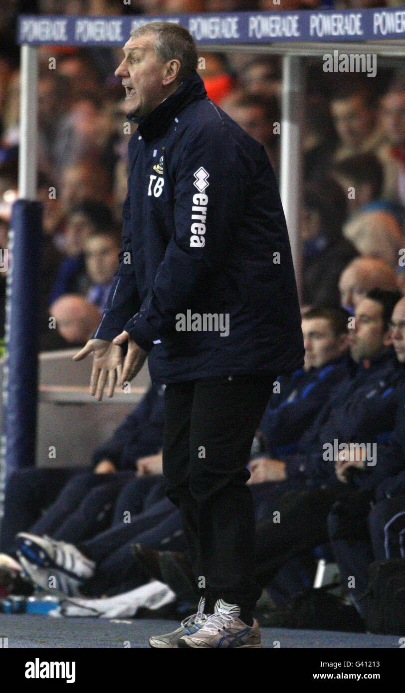 Fußball - Clydesdale Bank Scottish Premier League - Rangers gegen St Mirren - Ibrox. Terry Butcher, Manager von Inverness, während des Spiels der Clydesdale Bank Scottish Premier League in Ibrox, Glasgow. Stockfoto