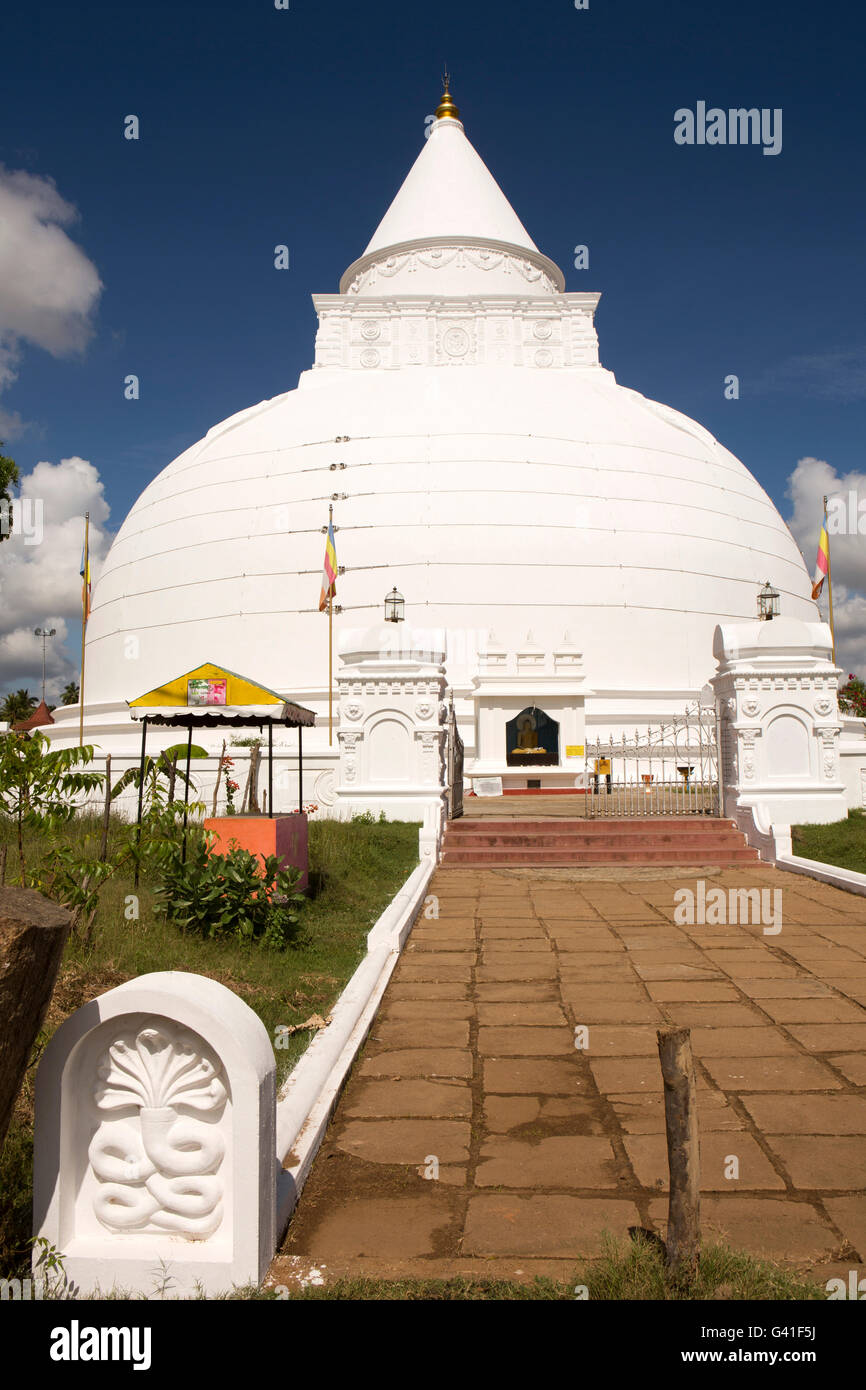 Sri Lanka, Tissamaharama Dagoba, Raja Maha Vihara Tempel dagoba Stockfoto