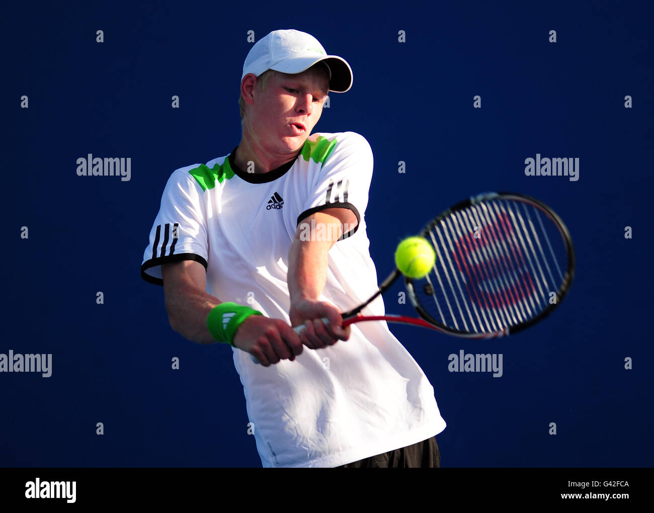 Der Großbritanniens Kyle Edmund im Einsatz gegen den US-amerikanischen Mac Styslinger In den Junior Boys Singles Stockfoto