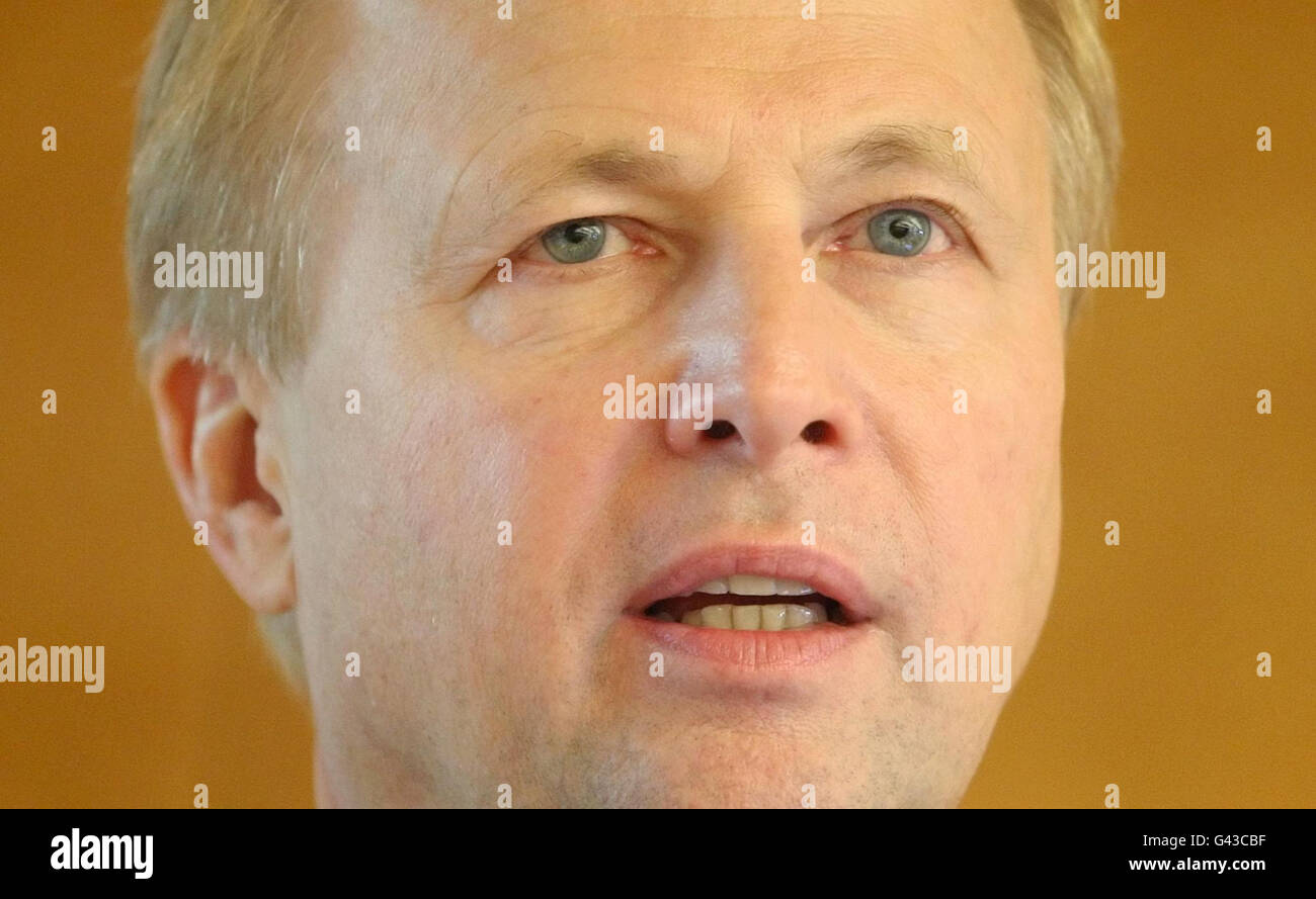Bob Dudley, Chief Executive der BP Group, bei einer Pressekonferenz zur Bekanntgabe der vierteljährlichen Handelsergebnisse von BP am BP-Hauptsitz in St. James's, im Zentrum von London. Stockfoto