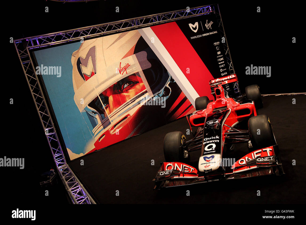 Formel 1 - Marussia Virgin F1 Racing Launch - BBC Television Center. Der neue Marussia Virgin Racing MVR-02 während der Markteinführung im BBC Television Center, London. Stockfoto