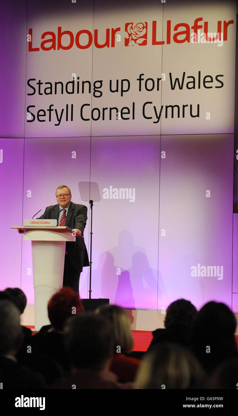 Der Generalsekretär der Labour Party, Ray Collins, spricht auf der Frühjahrstagung der walisischen Labour Party im Venue Cymru, Llandudno. Stockfoto