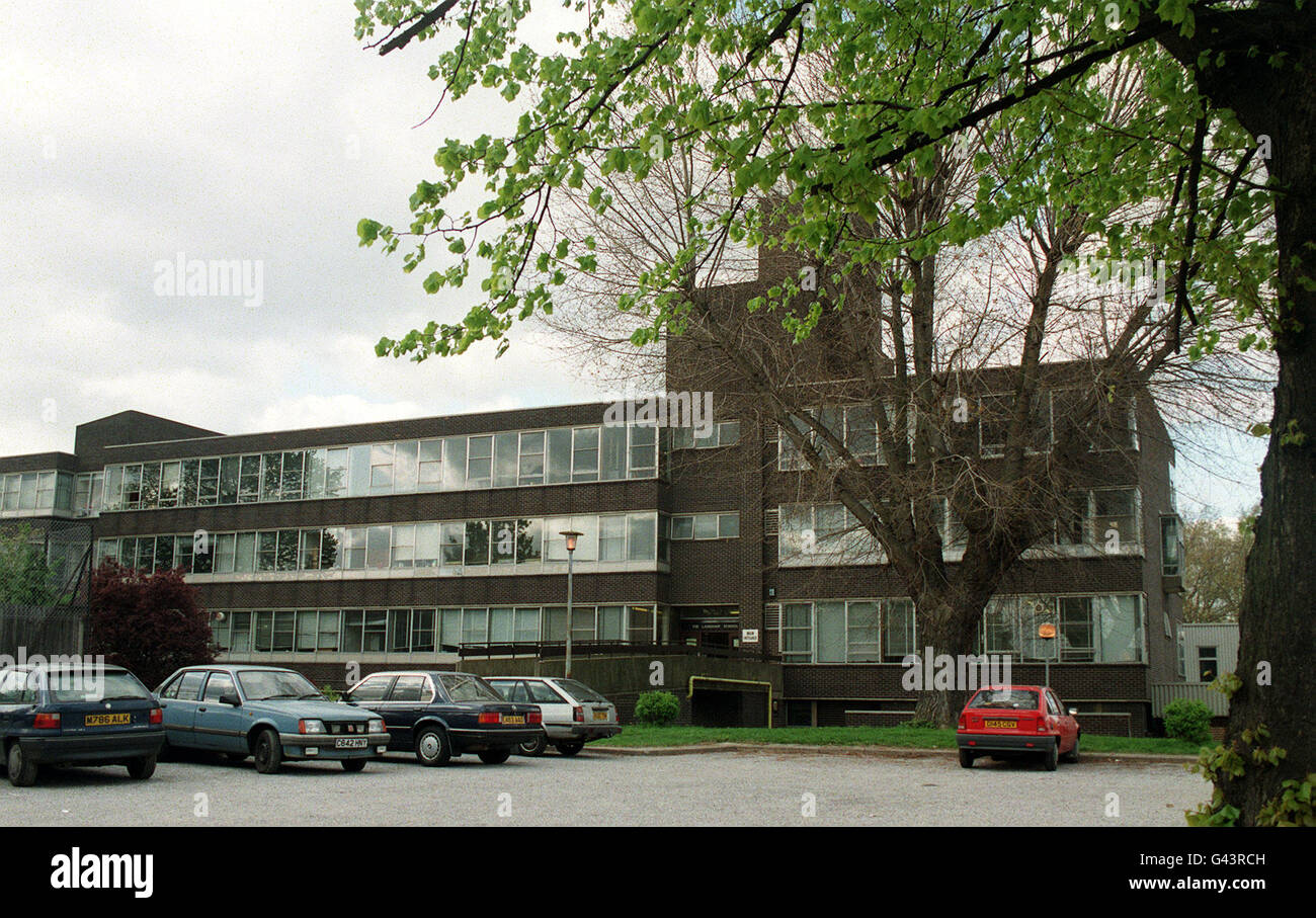Langham School, ein 900-Schüler-Comprehensive, die die Broadwater Farm Estate in Tottenham, Nord-London, in der Londoner Stadtteil Haringey, die zweite scheiternde Schule, die aus der Kontrolle ihrer lokalen Bildungsbehörde genommen werden versorgt, wurde erwartet, dass die Regierung zu verkünden. Stockfoto