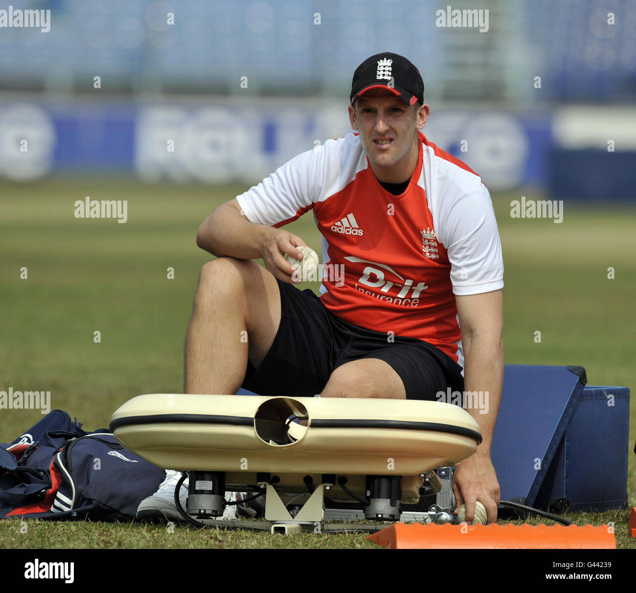 Englands James Treadwell während der Trainingseinheit im Khan Shaheb Osman Ali Stadium, Fatullah, Narayangonj, Bangladesch, Stockfoto