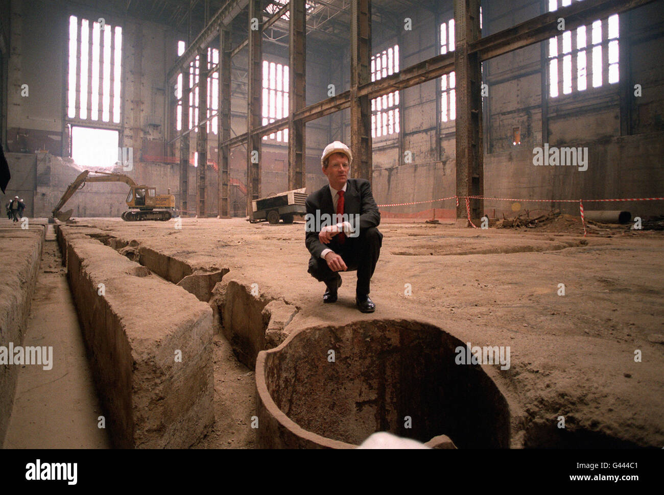 Nichola Serota, Direktor der Tate Gallery, im Kraftwerk Bankside