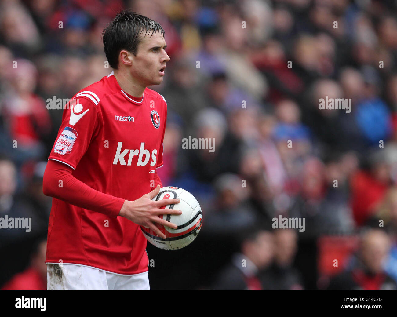 Carl Jenkinson von Charlton Athletic während des Spiels der npower League One im Londoner Valley. Stockfoto