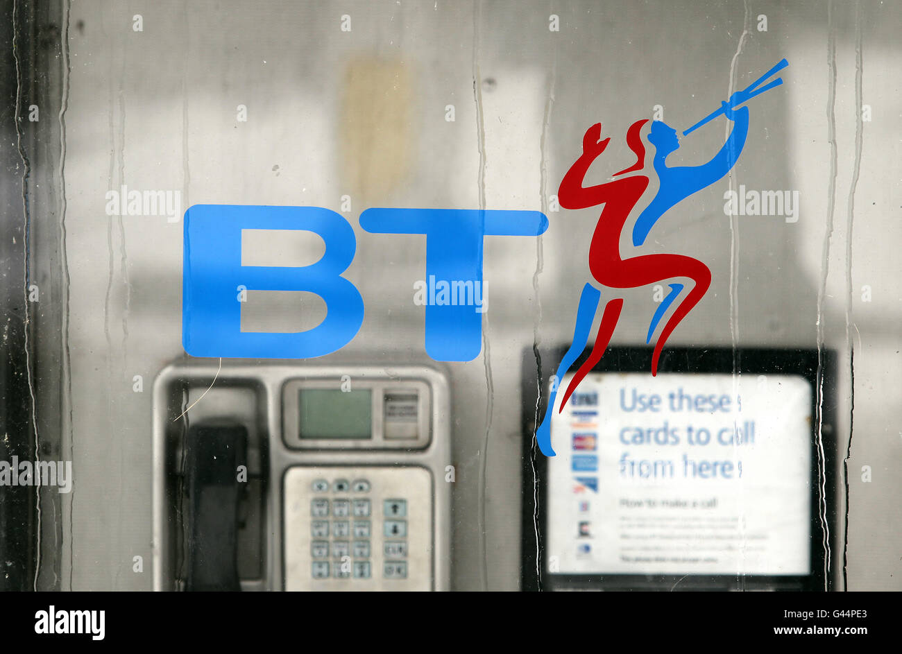 FTSE 100. Eine allgemeine Ansicht einer Telefonbox der britischen Telekom. Stockfoto