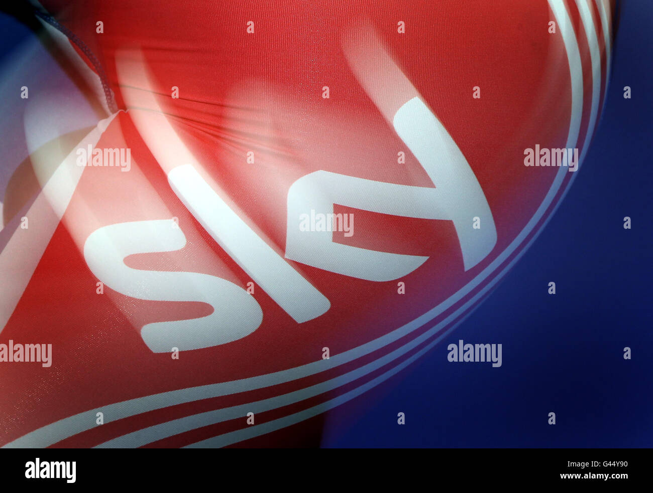 FTSE-Bestand. Nahaufnahme des Sky-Logos. Stockfoto