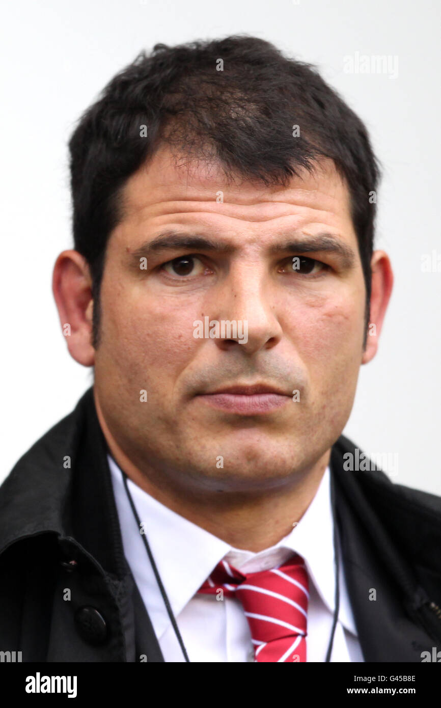 Rugby Union - RBS 6 Nations Championship 2011 - England gegen Frankreich - Twickenham. Frankreich-Cheftrainer Marc Lievremont. Stockfoto