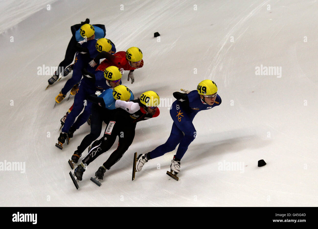 Der Koreaner Jinkyu Noh auf dem Weg zum Sieg im 1500-Meter-Finale der Männer am ersten Tag der ISU-Shorttrack-Weltmeisterschaft in der Motorpoint Arena, Sheffield. Stockfoto