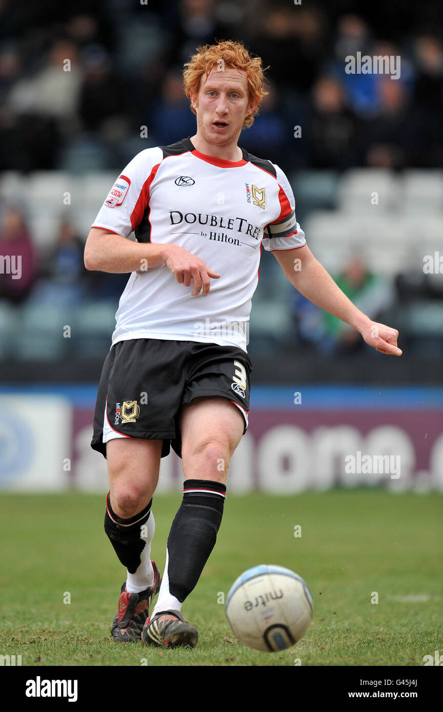 Soccer - npower Football League One - Rochdale gegen Milton Keynes Dons - Spotland Stadium. Dean Lewington, Milton Keynes Dons Stockfoto