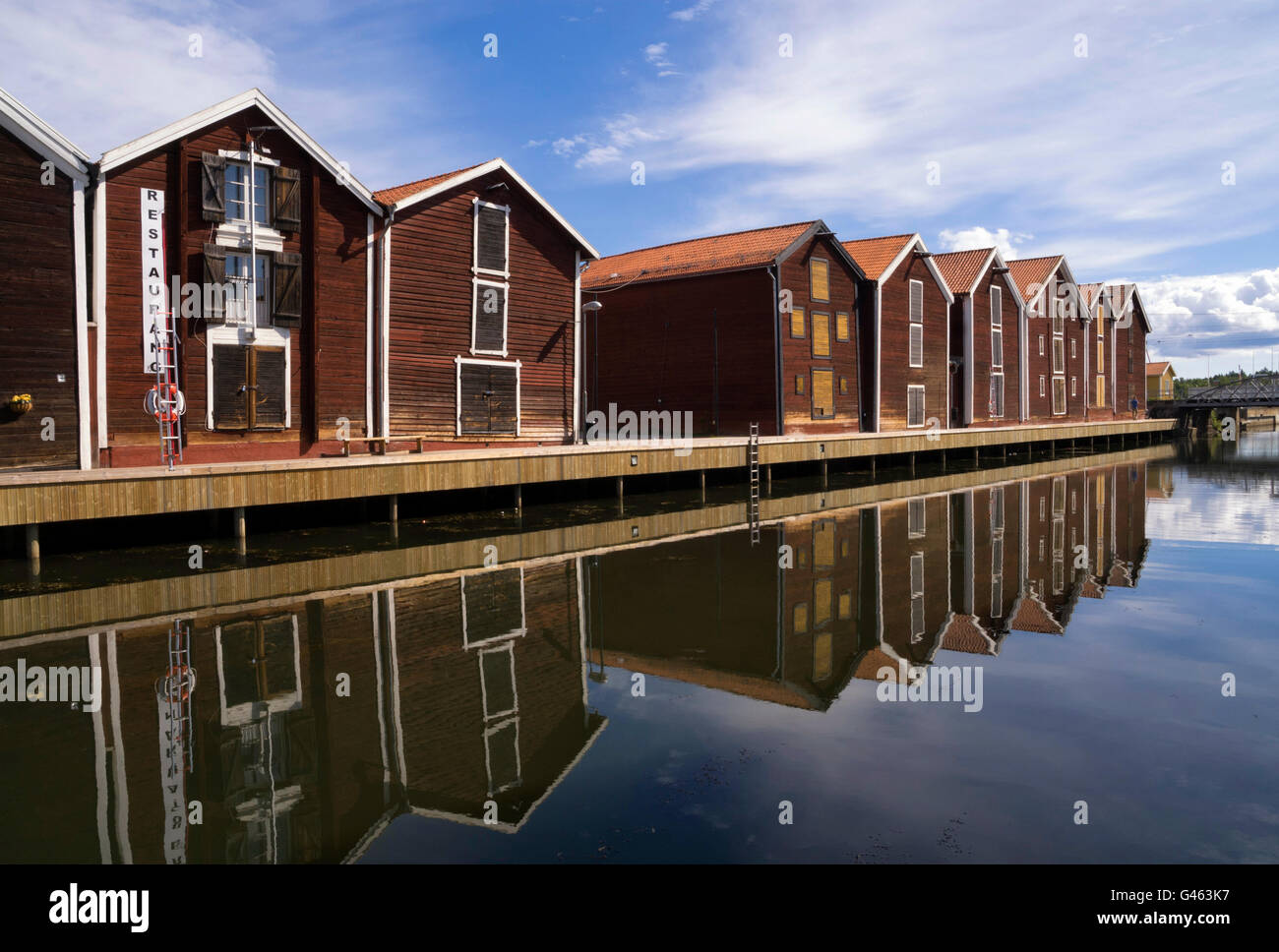 Hafen-Häuser in der schwedischen Stadt Hudiksvall Stockfoto