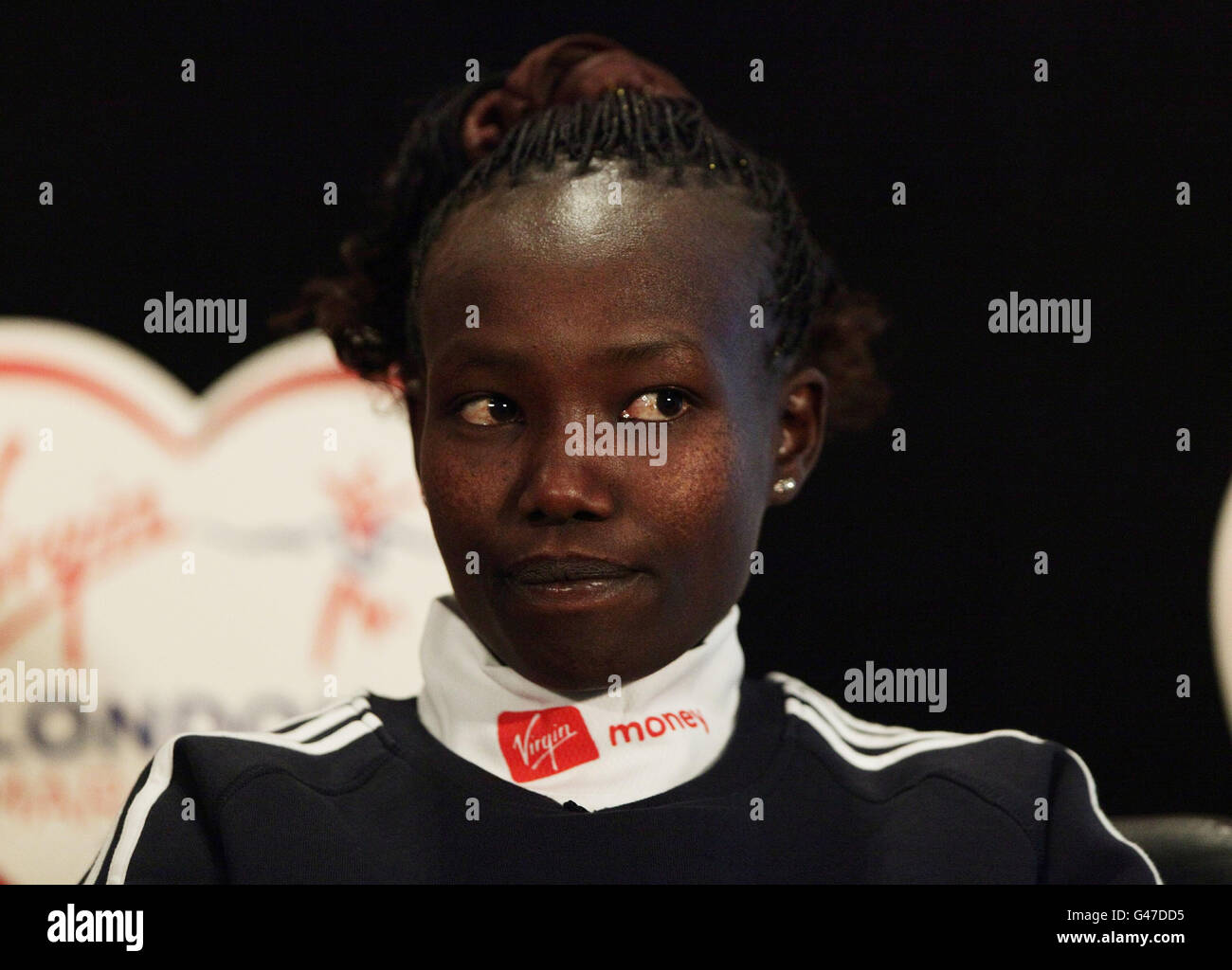 Leichtathletik - 2011 Virgin London Marathon - International Women Photocall - das Tower Hotel Stockfoto